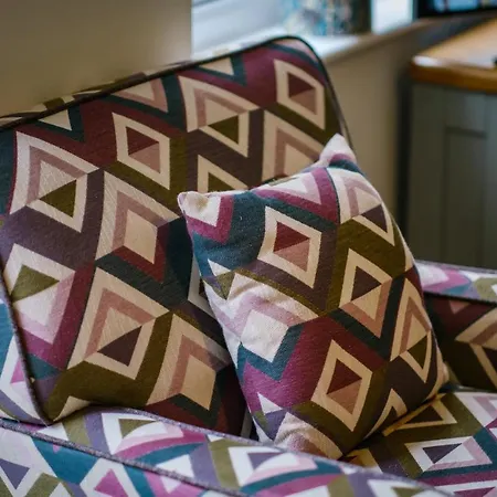 Casa de Férias Rockside - Luxury 1 Bedroom With Hot Tub, Location, Parking And Pet Friendly Windermere