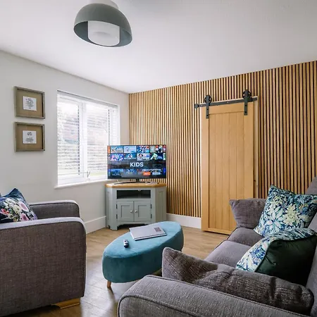 Rockside - Luxury 1 Bedroom With Hot Tub, Location, Parking And Pet Friendly Feriehus Windermere