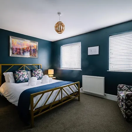 Rockside - Luxury 1 Bedroom With Hot Tub, Location, Parking And Pet Friendly Windermere