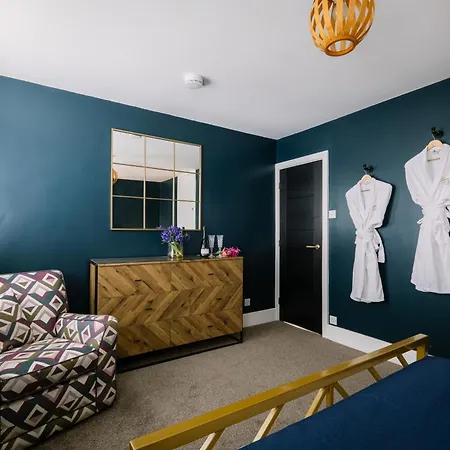 Rockside - Luxury 1 Bedroom With Hot Tub, Location, Parking And Pet Friendly Casa de Férias Windermere