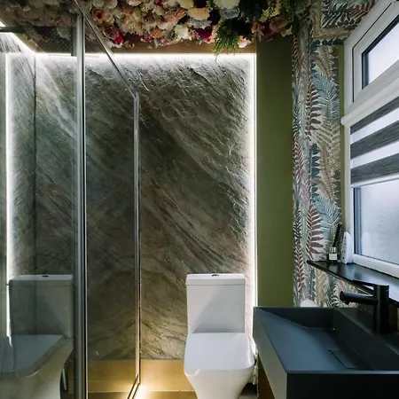 Feriehus Rockside - Luxury 1 Bedroom With Hot Tub, Location, Parking And Pet Friendly *