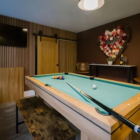 Сasa de vacaciones Rockside - Luxury 1 Bedroom With Hot Tub, Parking, Pet Friendly And Use Of Off Site Pool And Gym Facilties