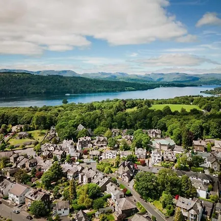 Rockside - Luxury 1 Bedroom With Hot Tub, Parking, Pet Friendly And Use Of Off Site Pool And Gym Facilties * Windermere