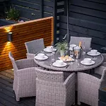 Rockside - Luxury 1 Bedroom With Hot Tub, Location, Parking And Pet Friendly 度假居