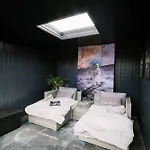 Rockside - Luxury 1 Bedroom With Hot Tub, Location, Parking And Pet Friendly 温德米尔