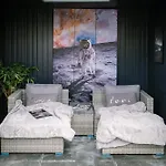 度假居 Rockside - Luxury 1 Bedroom With Hot Tub, Location, Parking And Pet Friendly 温德米尔