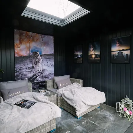 Rockside - Luxury 1 Bedroom With Hot Tub, Location, Parking And Pet Friendly Ferienhaus Windermere